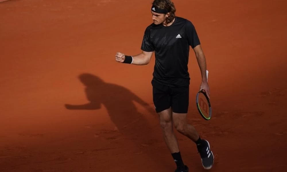 Πρόστιμο στον Τσιτσιπά για κοουτσάρισμα και αντιαθλητική συμπεριφορά